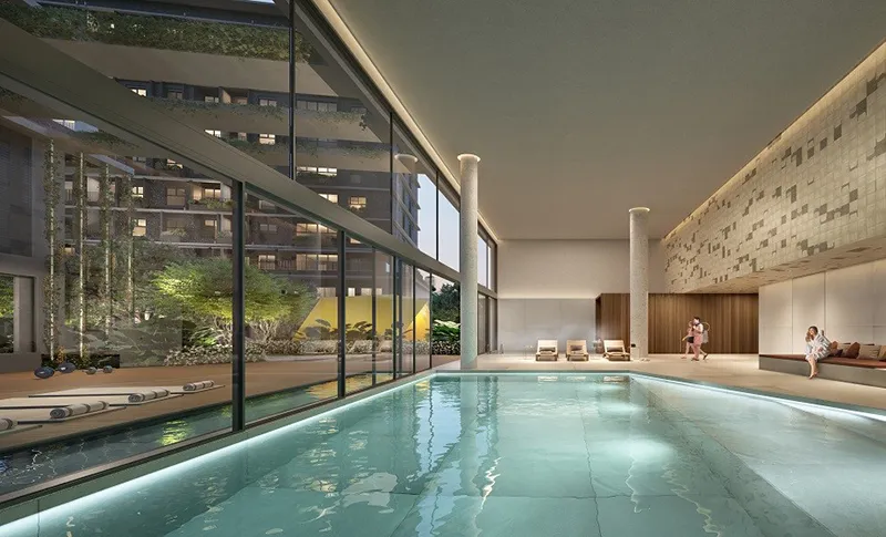 Piscina aquecida coberta do Pátio das Artes, integrada ao espaço de spa